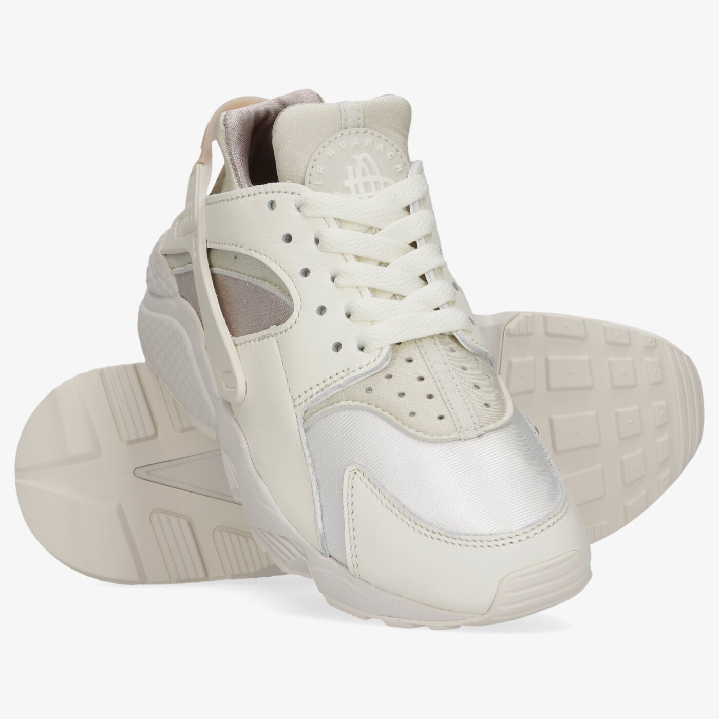 Дамски маратонки NIKE AIR HUARACHE dh4439-104 цвят бежов