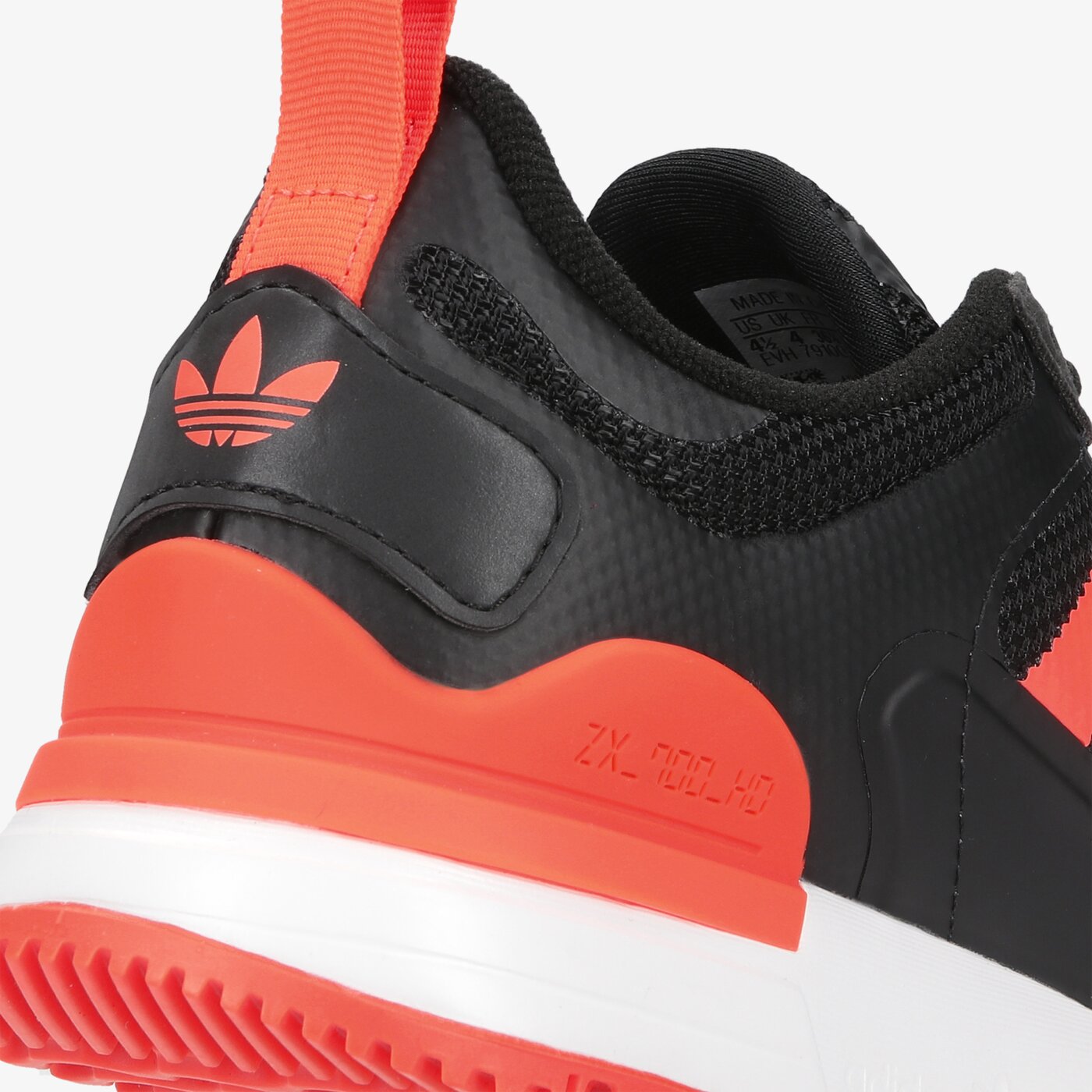 Детски маратонки ADIDAS ZX 700 HD J h68623 цвят черен