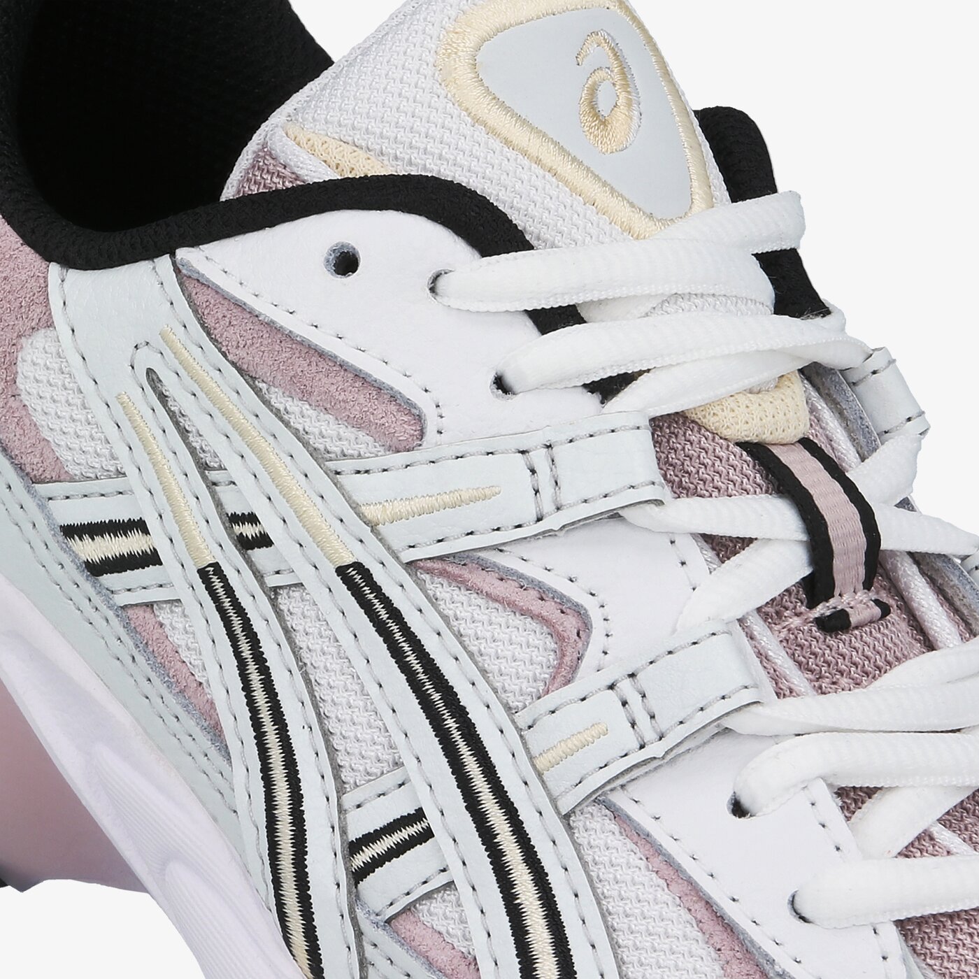 Дамски маратонки ASICS GEL-KAYANO 5 OG 1022a142020 цвят бял