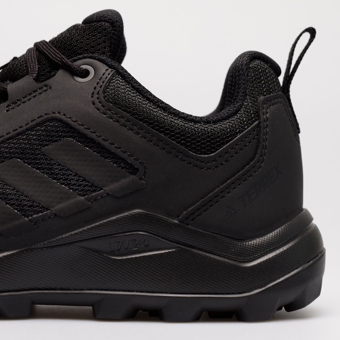 Дамски туристически обувки ADIDAS TERREX TRACEROCKER 2 W gx6870 цвят черен