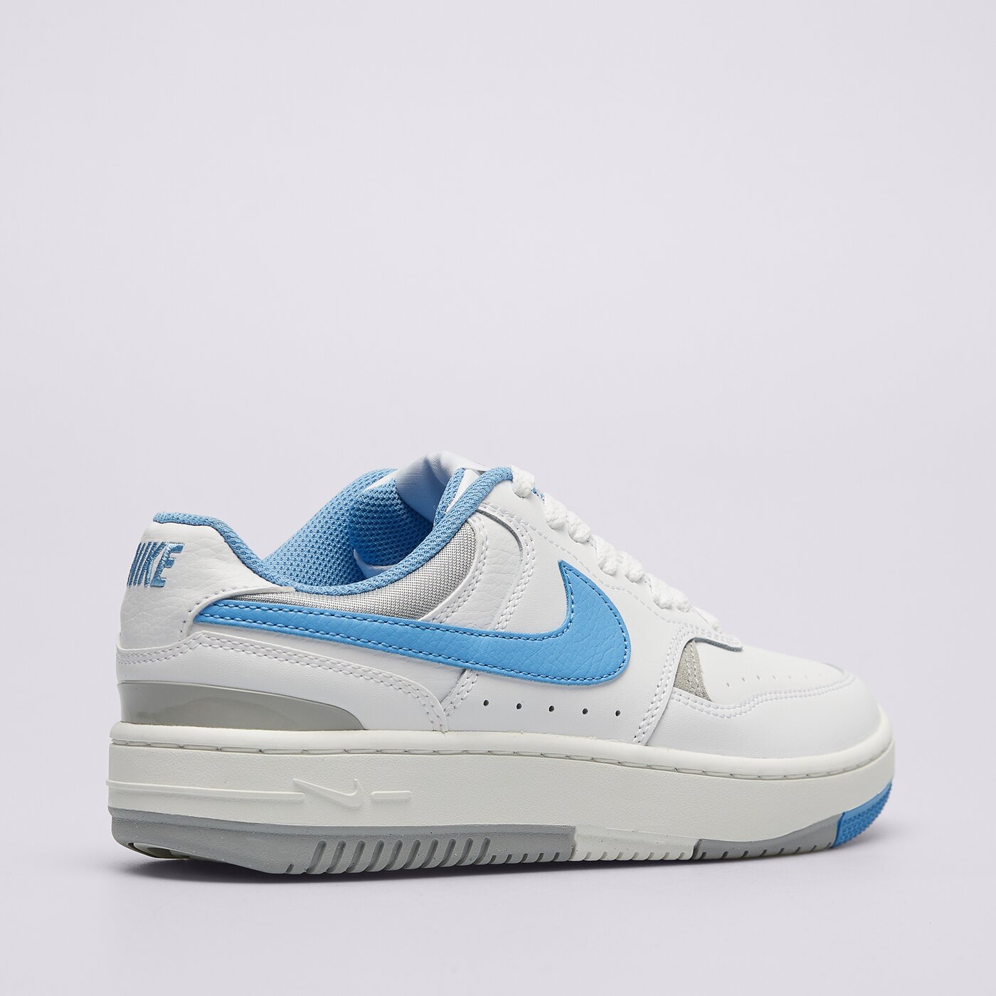 Дамски маратонки NIKE GAMMA FORCE  dx9176-108 цвят бял