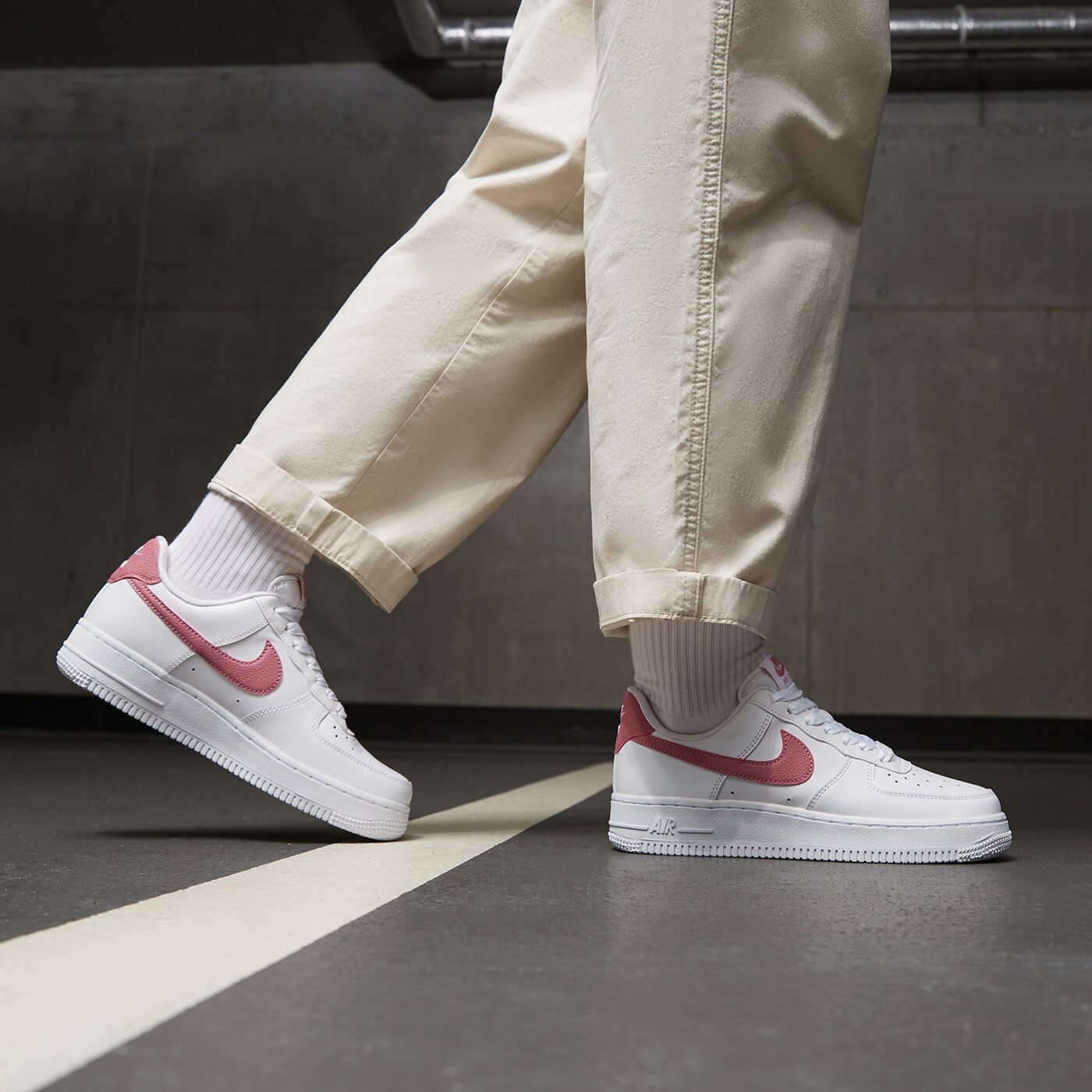 Дамски маратонки NIKE AIR FORCE 1 '07 dq7569101 цвят бял