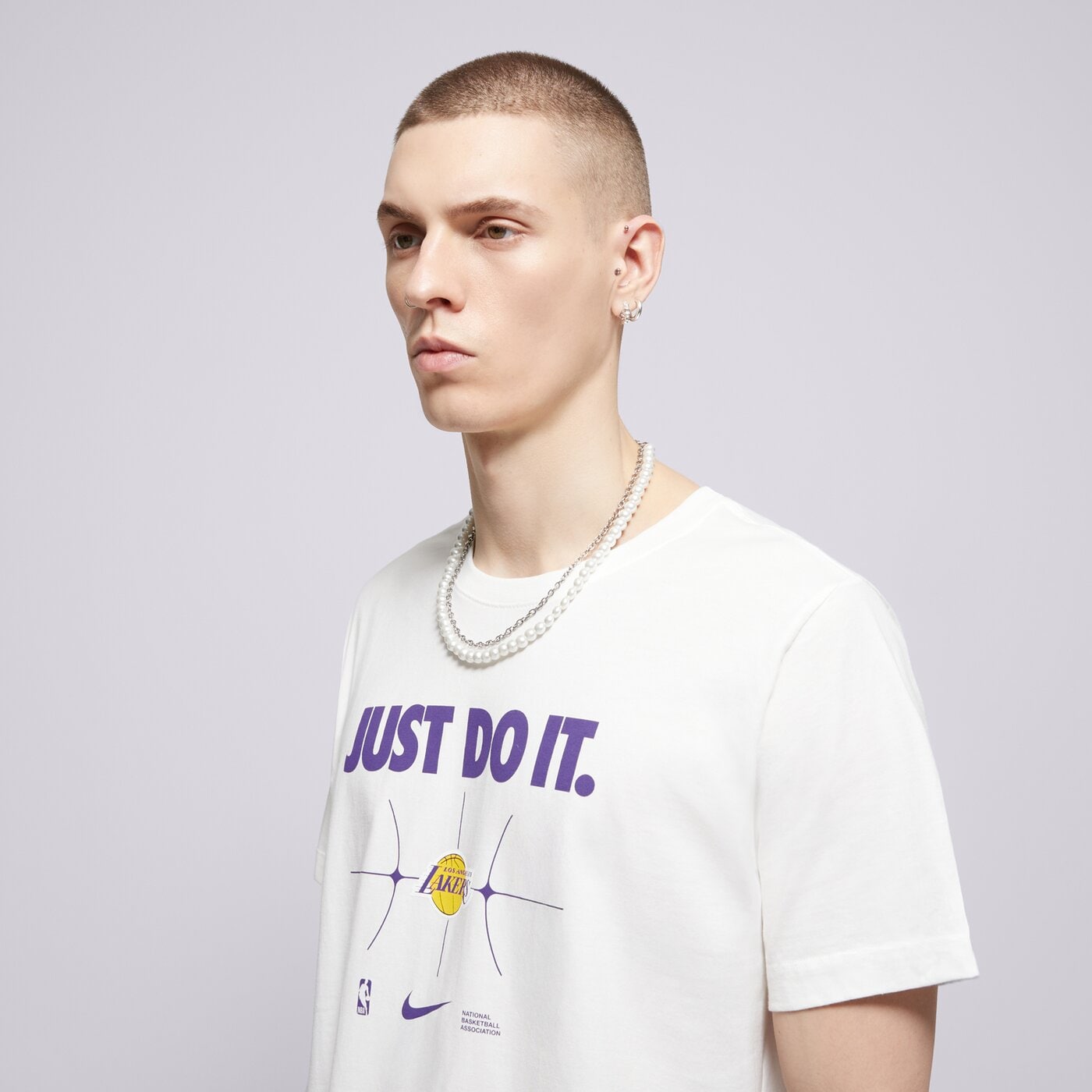 Мъжка тениска NIKE ТЕНИСКА LAL M NK ES NBA JDI SS TEE fq6282-100 цвят бял