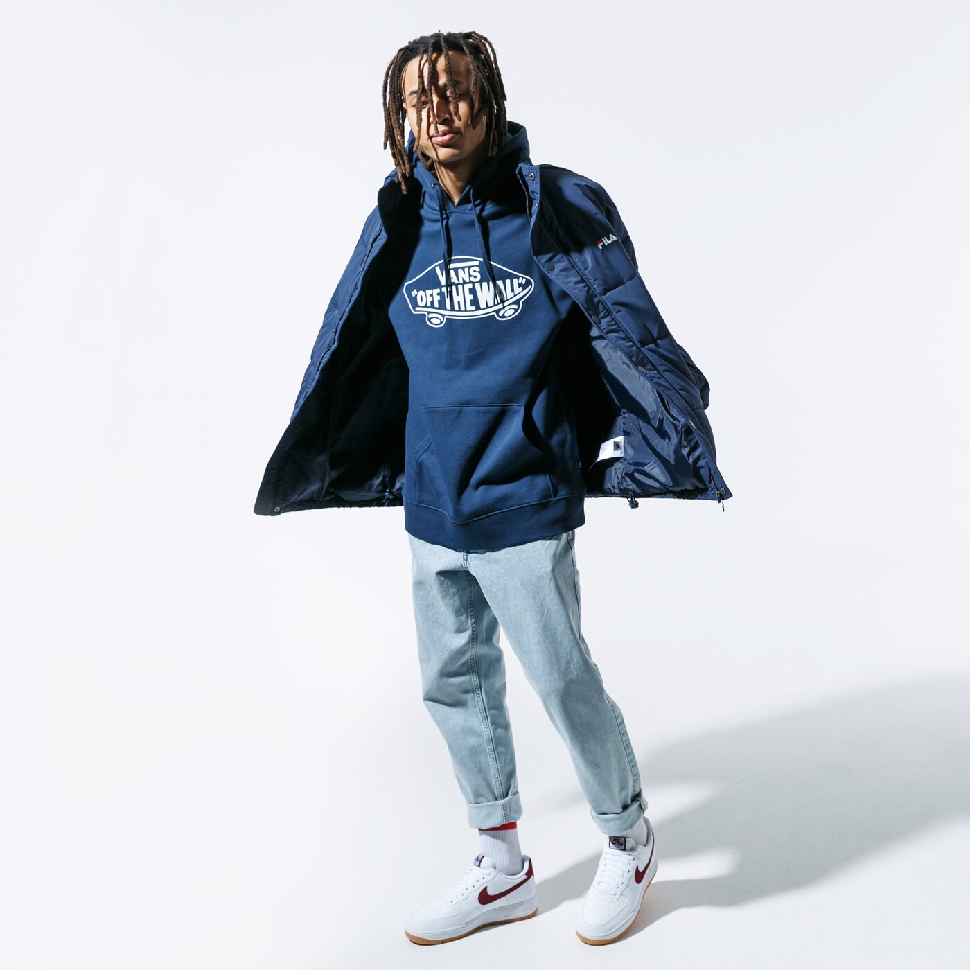 Мъжки суичър VANS СУИТЧЪР С КАЧУЛКА MN OTW PO II АНЦУГS BLUES vn0a45cklkz1 цвят тъмносин