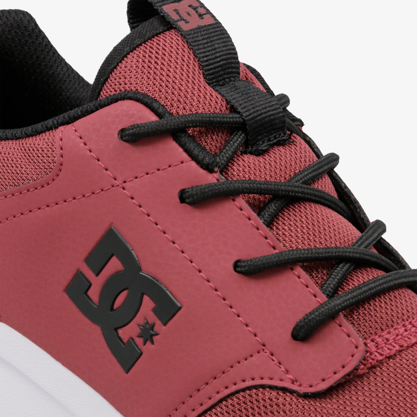 Мъжки маратонки DC MIDWAY SN adys700096bur цвят бордо