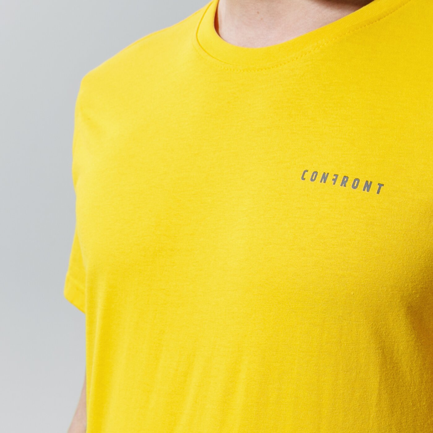Мъжка тениска CONFRONT ТЕНИСКА BIG LOGOTEE YLW cf121tsm98001 цвят жълт