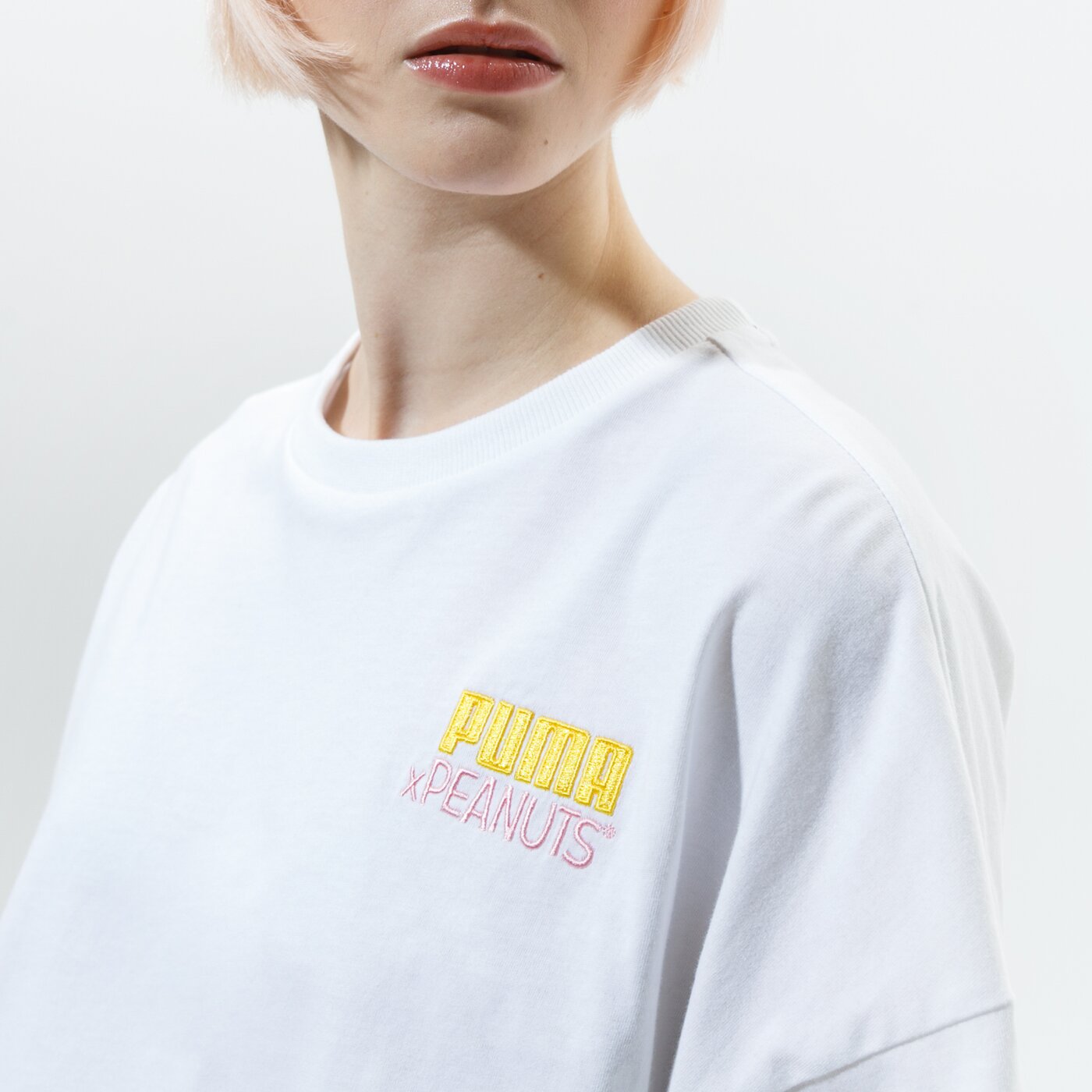 Дамска тениска PUMA ТЕНИСКА PUMA X PEANUTS W TEE 53115802 цвят бял