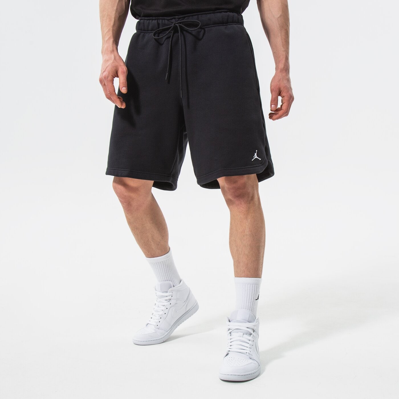 Мъжки къси панталони JORDAN ШОРТИ ESSENTIAL FLEECE SHORTS da9826-010 цвят черен