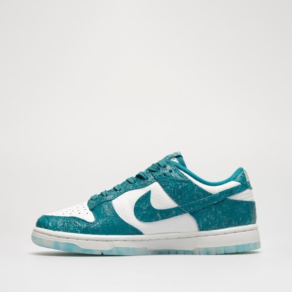 Дамски маратонки NIKE WMNS DUNK LOW dv3029-100 цвят бял