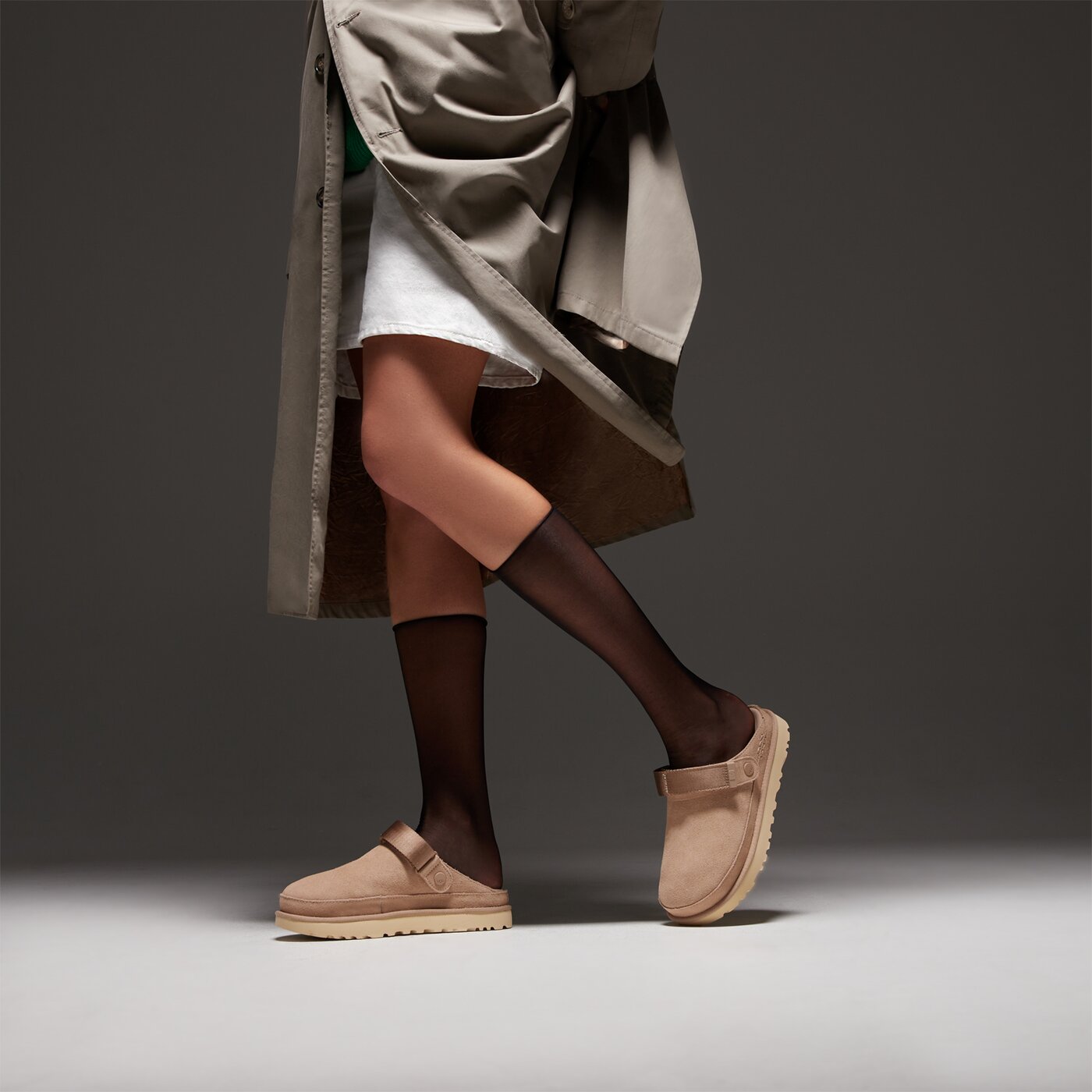 Дамски чехли и сандали UGG W GOLDENSTAR CLOG 1138252san цвят бежов