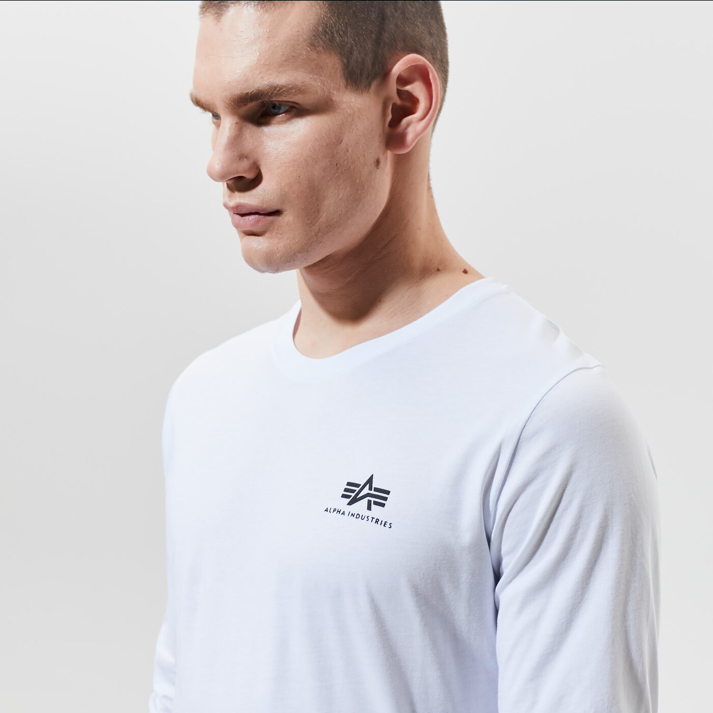 Мъжка тениска ALPHA INDUSTRIES ТЕНИСКА BASIC LS SMALL LOGO 198517-09 цвят бял