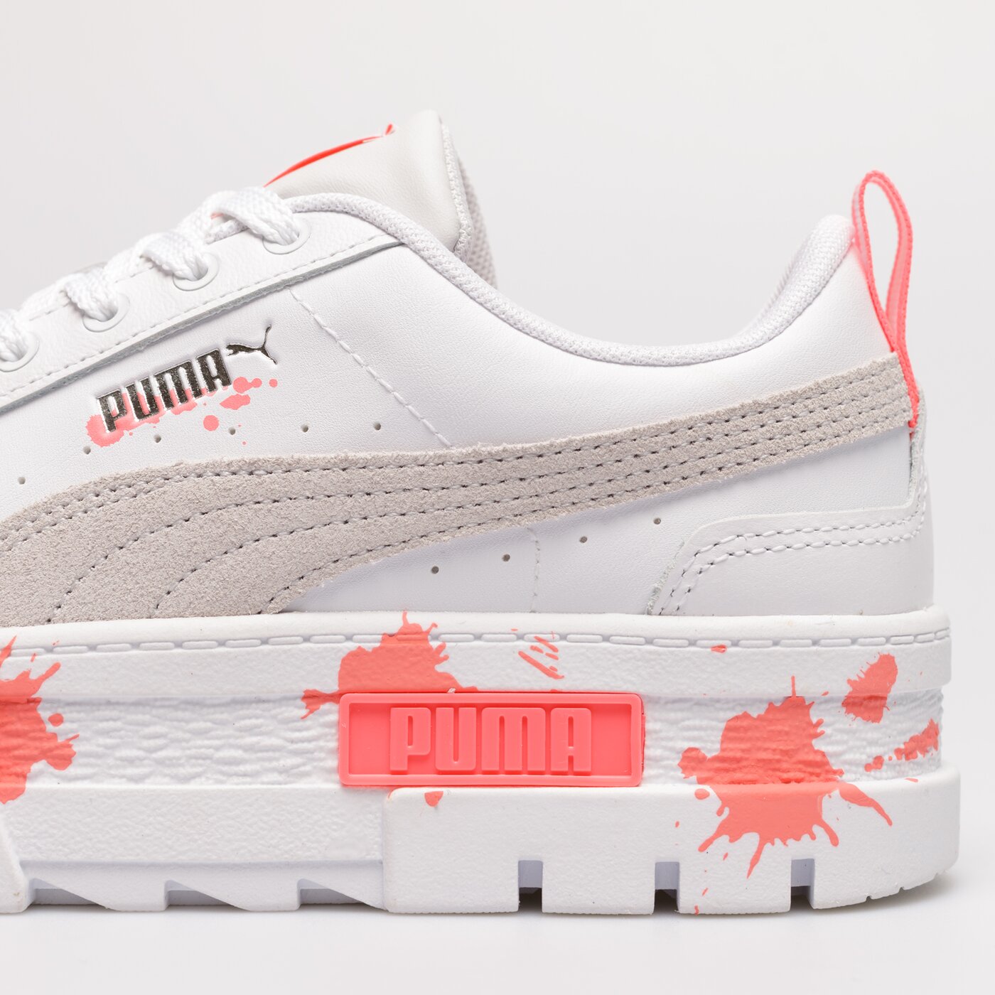 Дамски маратонки PUMA MAYZE PAINT SPLASH WNS PUMA 387143-01 цвят бял