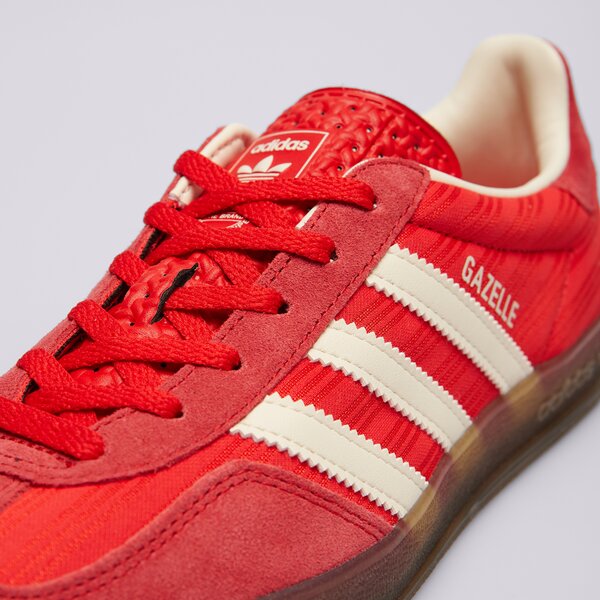 Дамски маратонки ADIDAS GAZELLE INDOOR W js1411 цвят червен