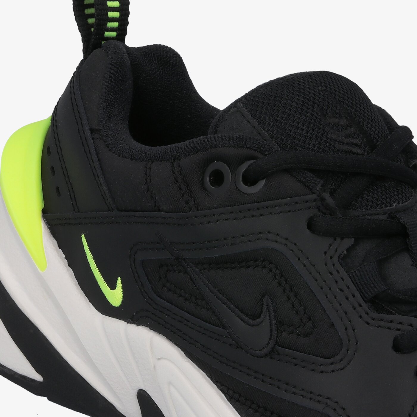 Дамски маратонки NIKE M2K TEKNO ao3108-002 цвят черен