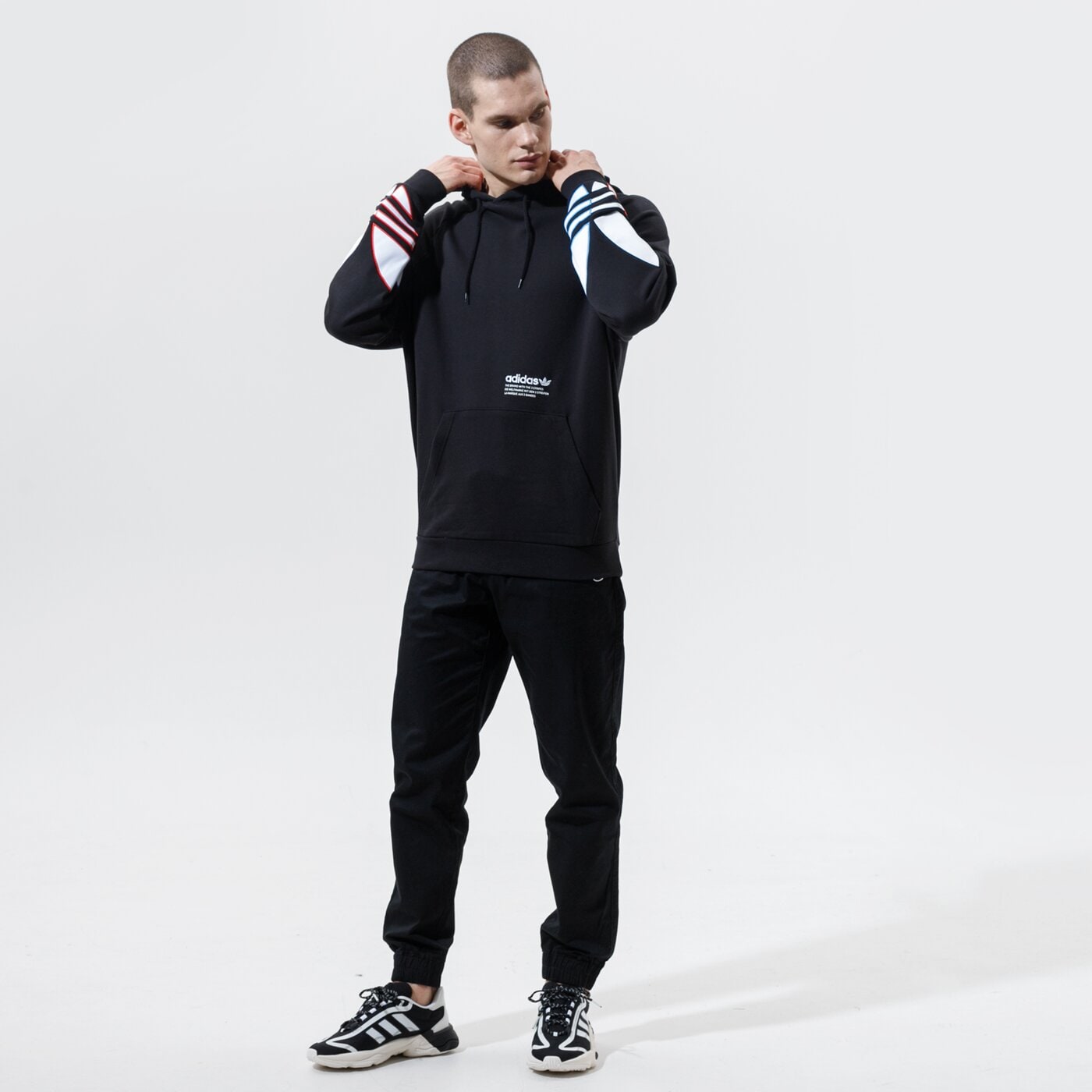 Мъжки суичър ADIDAS  СУИТЧЪР С КАЧУЛКА TRICOL HOODY gn3570 цвят черен
