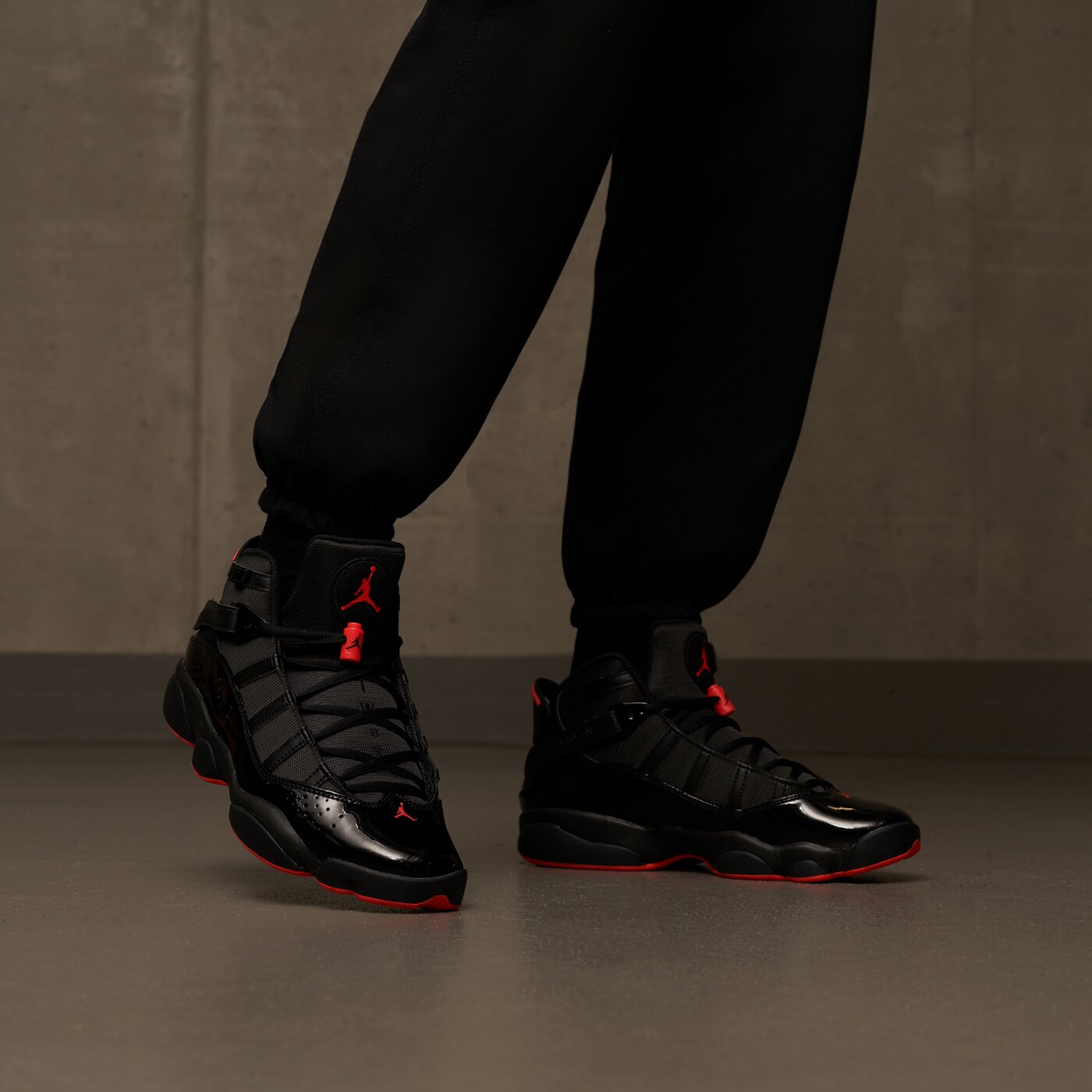 Мъжки маратонки JORDAN 6 RINGS SHOE 322992-066 цвят черен