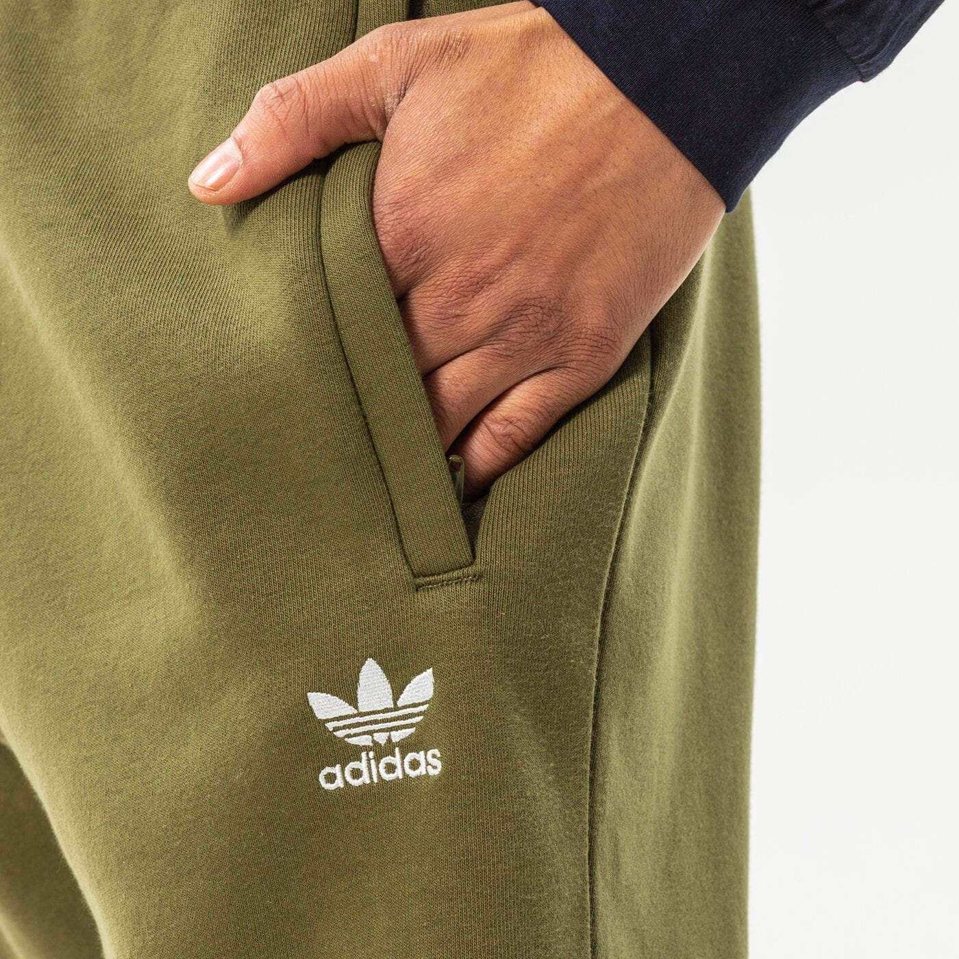 Мъжки панталони ADIDAS ПАНТАЛОНИ ESSENTIALS PANT h65676 цвят каки