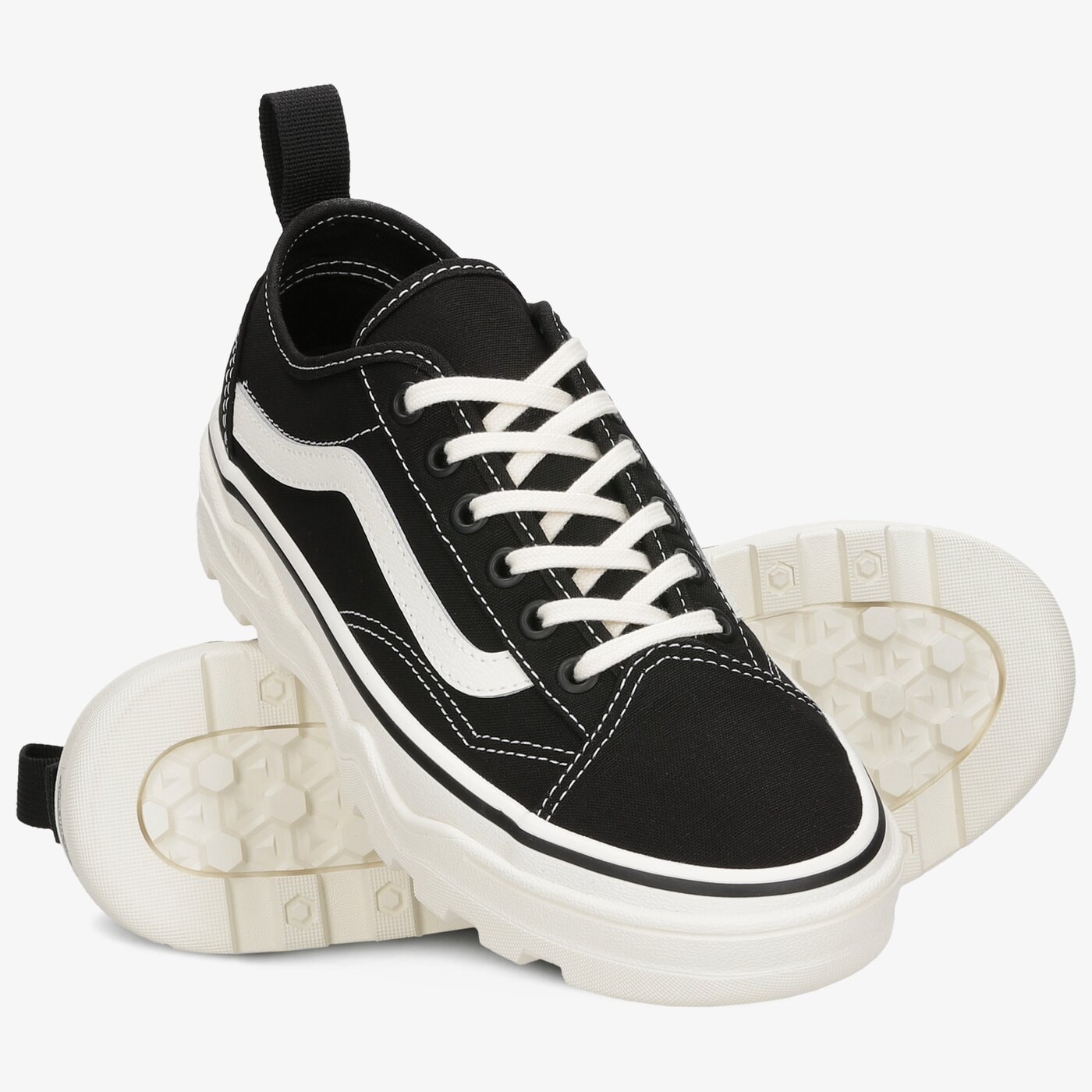 Дамски маратонки VANS SENTRY OLD SKOOL  vn0a5kr3vqe1 цвят черен