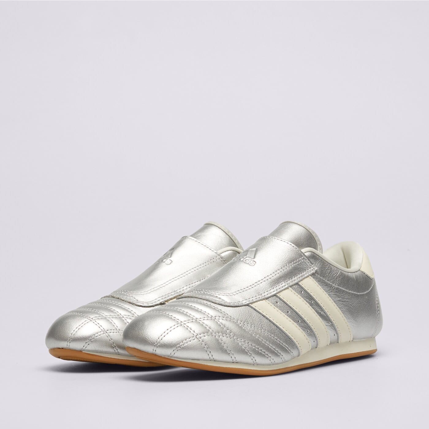 Дамски маратонки ADIDAS TEAKWONDO js4023 цвят сребърен