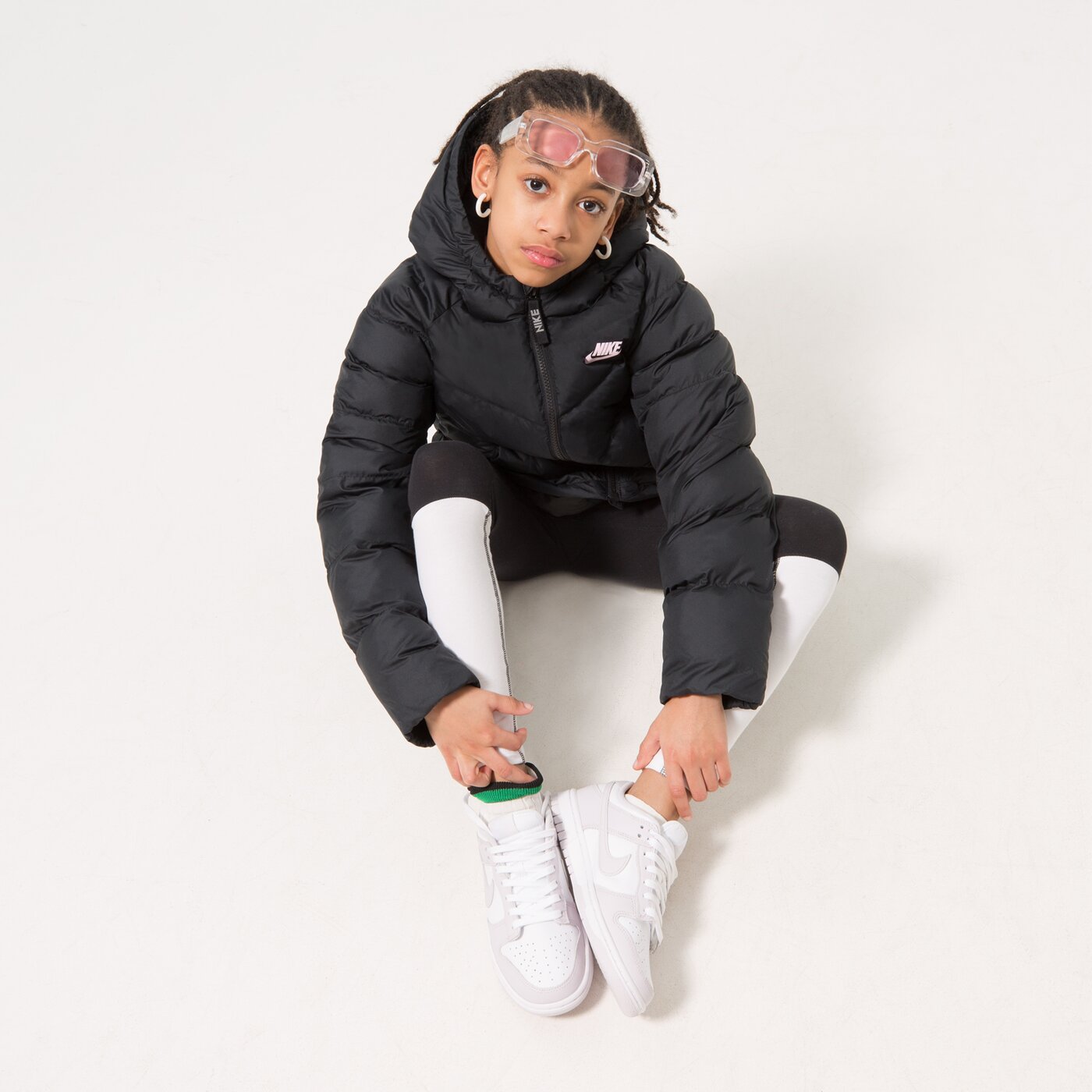 Детска преходно яке NIKE GIRLS' PADDED JACKET JUNIOR BOY dx1264-011 цвят черен