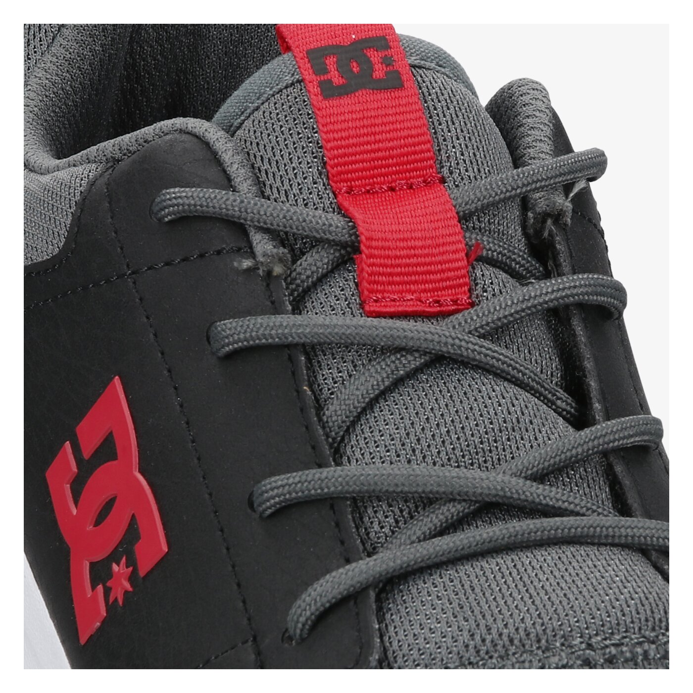 Мъжки маратонки DC MIDWAY adys700096xskr цвят сив