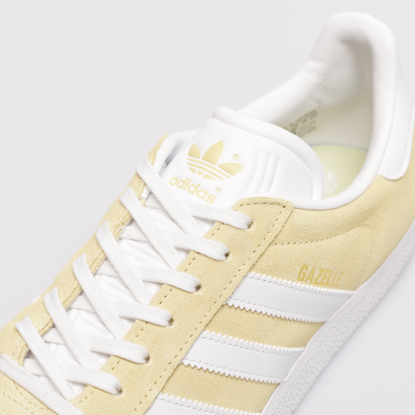 Мъжки маратонки ADIDAS GAZELLE  gx2203 цвят жълт