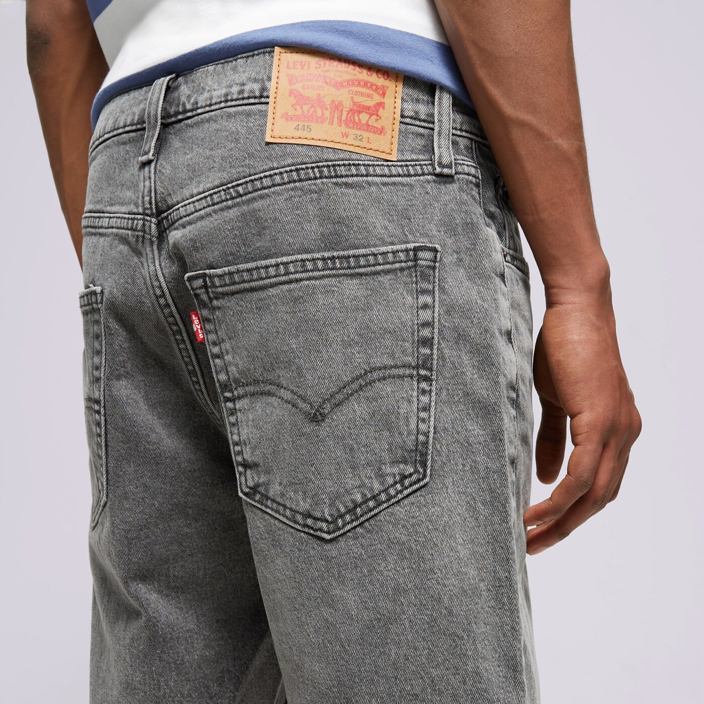 Мъжки къси панталони LEVI'S ШОРТИ 445 ATHLETIC SHORTS BLACKS a7219-0005 цвят черен