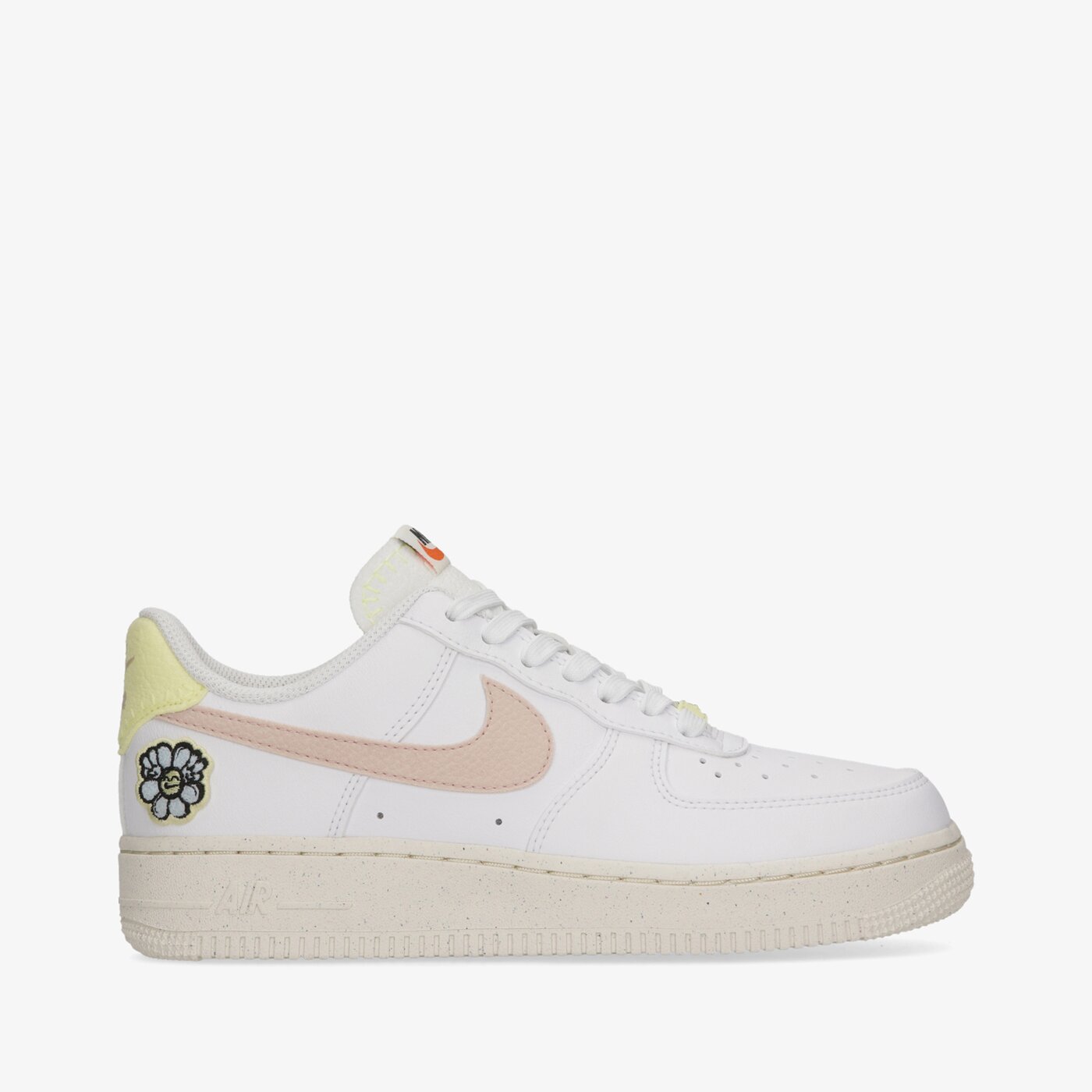 Дамски маратонки NIKE AIR FORCE 1 '07 SE NEXT NATURE dj6377-100 цвят бял