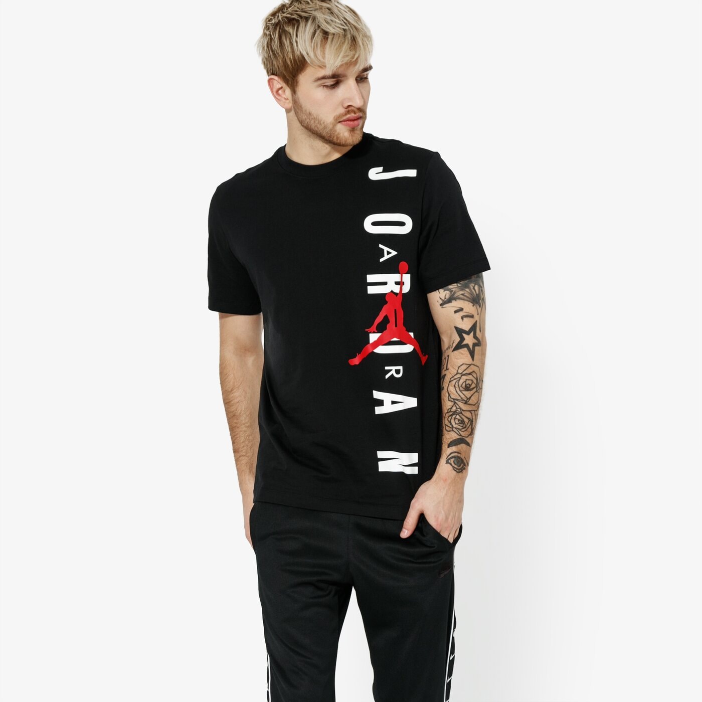 Мъжка тениска JORDAN ТЕНИСКА SS M JSW TEE HBR VERTICAL JRDN bv0086-010 цвят черен