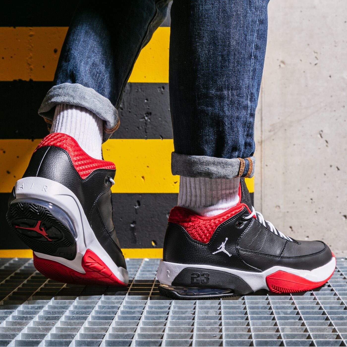 Мъжки маратонки JORDAN MAX AURA 3 (CZ4167006)  cz4167-006 цвят черен