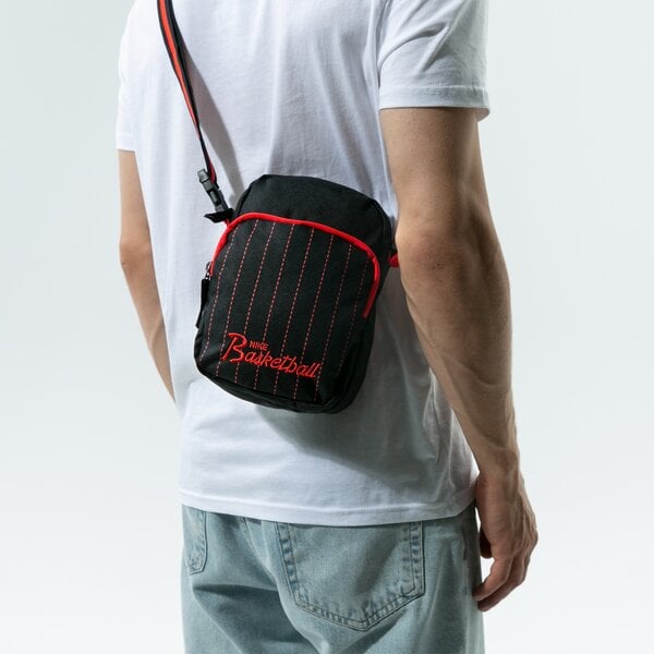 Дамски сак NIKE ЧАНТА NK BB HERITAGE CROSSBODY dd7234-010 цвят черен