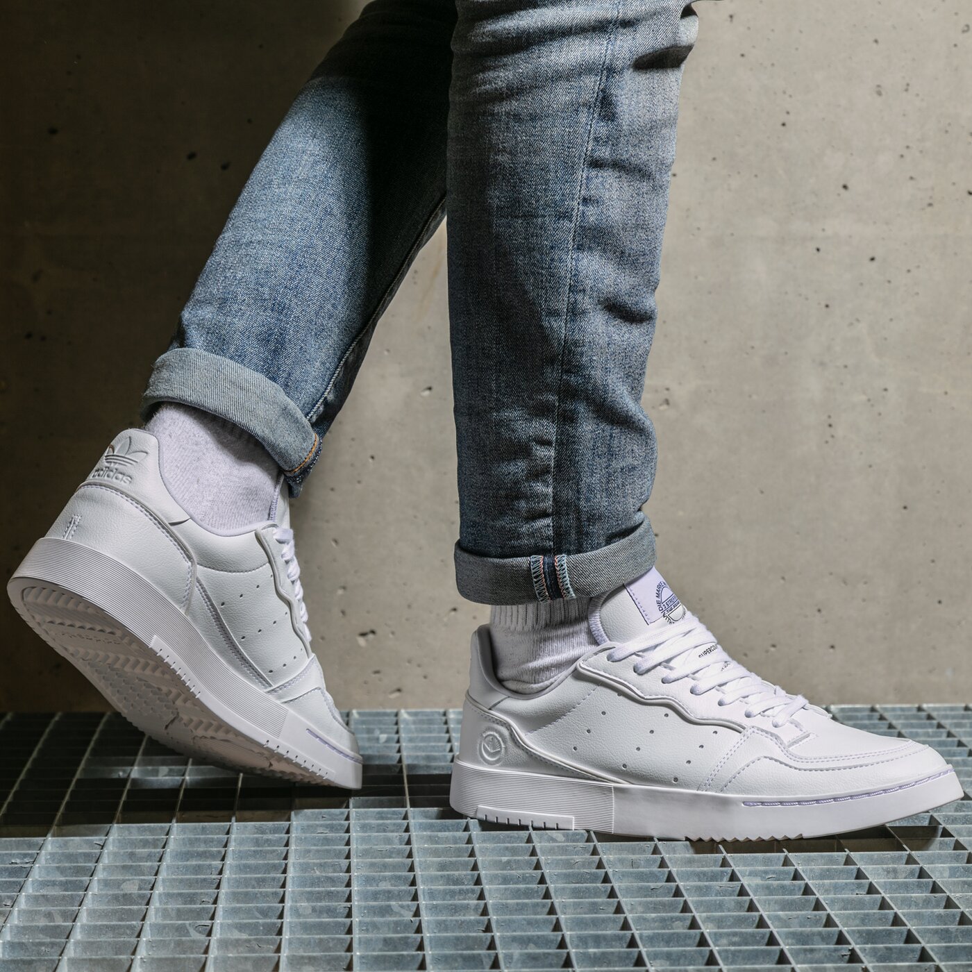 Мъжки маратонки ADIDAS SUPERCOURT VEGAN h05734 цвят бял