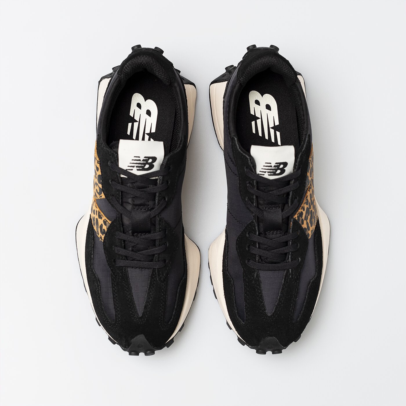 Дамски маратонки NEW BALANCE 327  ws327rbl цвят черен