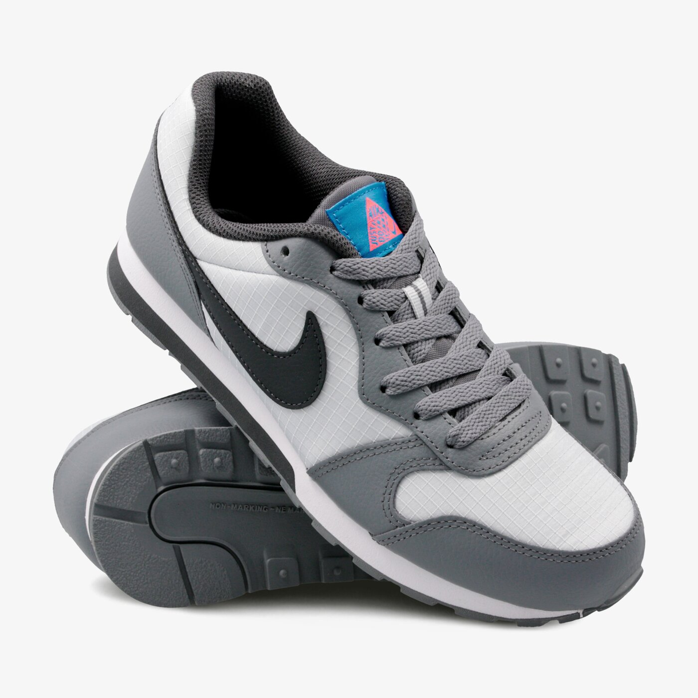 Детски маратонки NIKE MD RUNNER 2 (GS) 807316-015 цвят сив