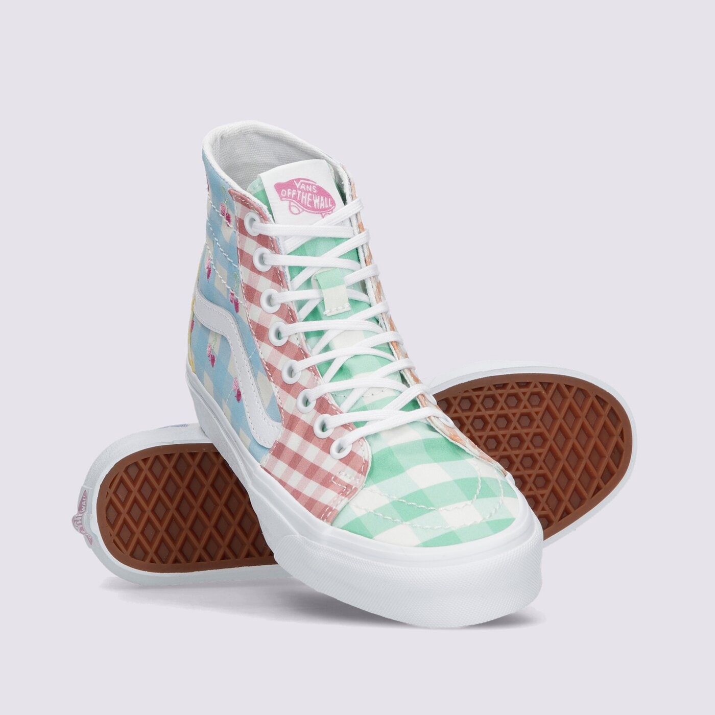 Дамски маратонки VANS UA SK8-HI TAPERED vn0a4u16asx1 цвят многоцветен