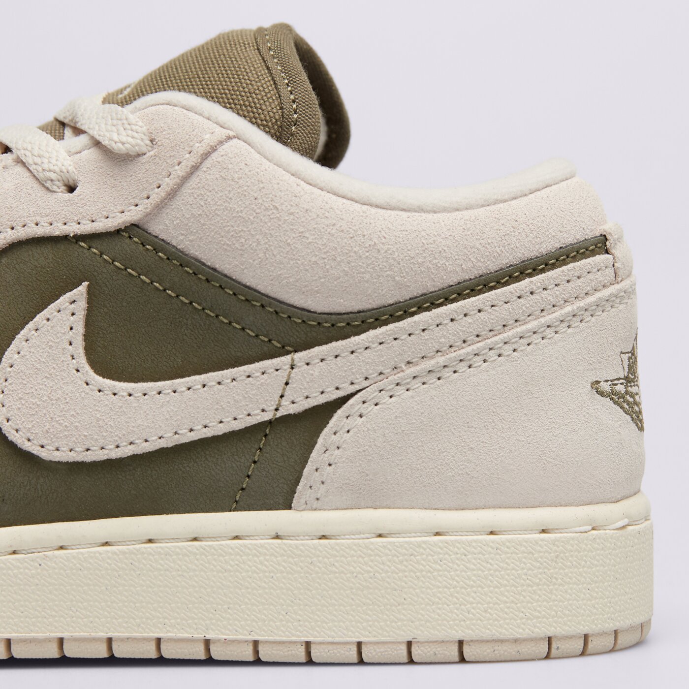 Детски маратонки JORDAN AIR 1 LOW  hv4396-201 цвят кафяв