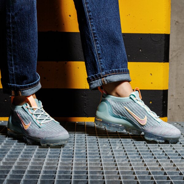 Дамски маратонки NIKE W AIR VAPORMAX 2021 FK dh4088-300 цвят многоцветен