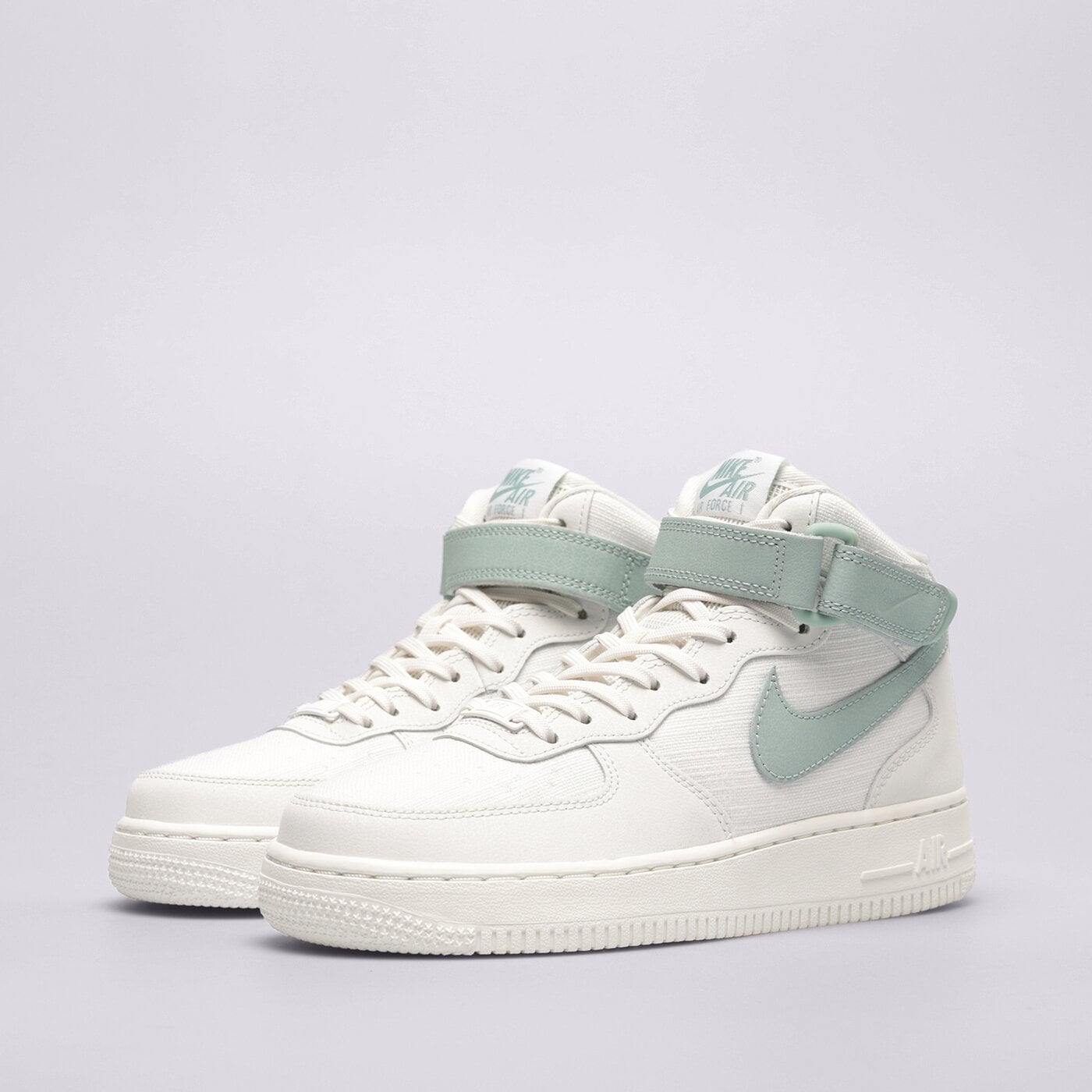 Дамски маратонки NIKE WMNS AIR FORCE 1 '07 MID dd9625-103 цвят бял