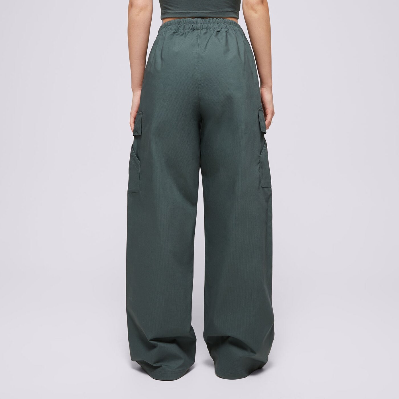 Дамски панталони NIKE ПАНТАЛОНИ W NSW ESSTL WVN MR STD CRGO PT fv7643-338 цвят зелен