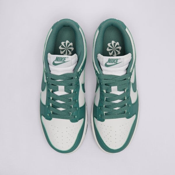 Дамски маратонки NIKE DUNK LOW dd1873-107 цвят бял