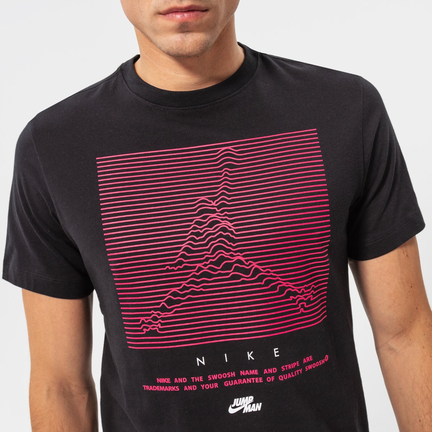 Мъжка тениска JORDAN ТЕНИСКА M J JMPMN GFX SS CREW dh8972-011 цвят черен