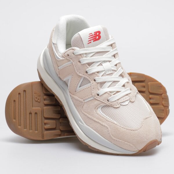 Дамски маратонки NEW BALANCE 5740  w5740gvc цвят бежов