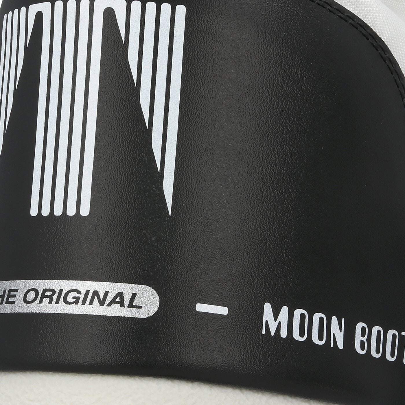 Дамски кежуал MOON BOOT CLASSIC LOW 2 14093400002 цвят бял