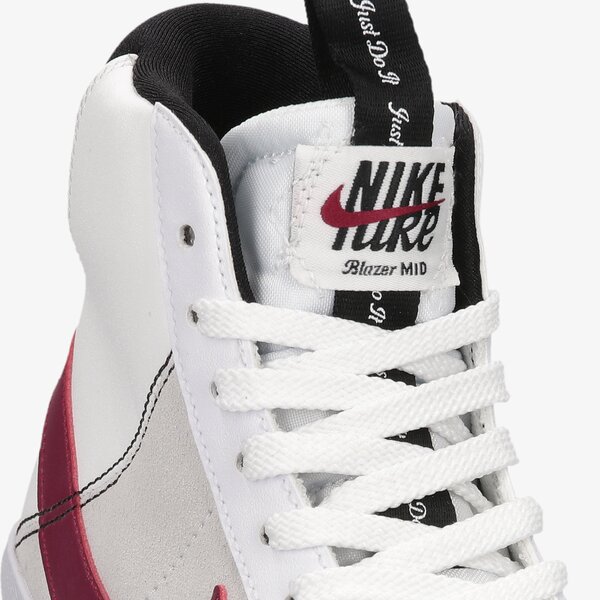 Детски маратонки NIKE BLAZER MID '77 JUNIOR  dh8640-101 цвят бял