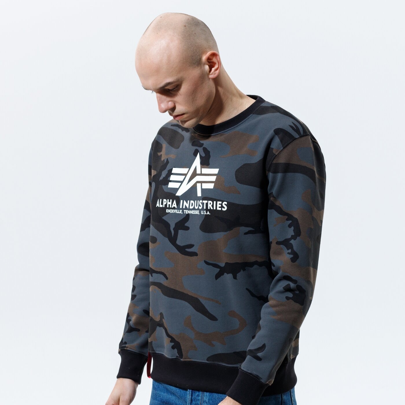Мъжки суичър ALPHA INDUSTRIES СУИТЧЪР BASIC SWEATER CAMO 178302c-125 цвят каки