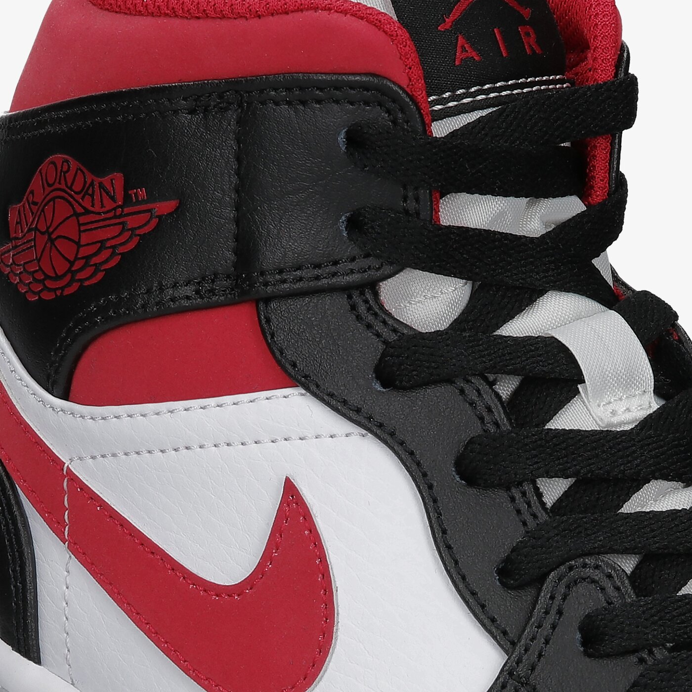 Мъжки маратонки AIR JORDAN 1 MID  554724-122 цвят черен