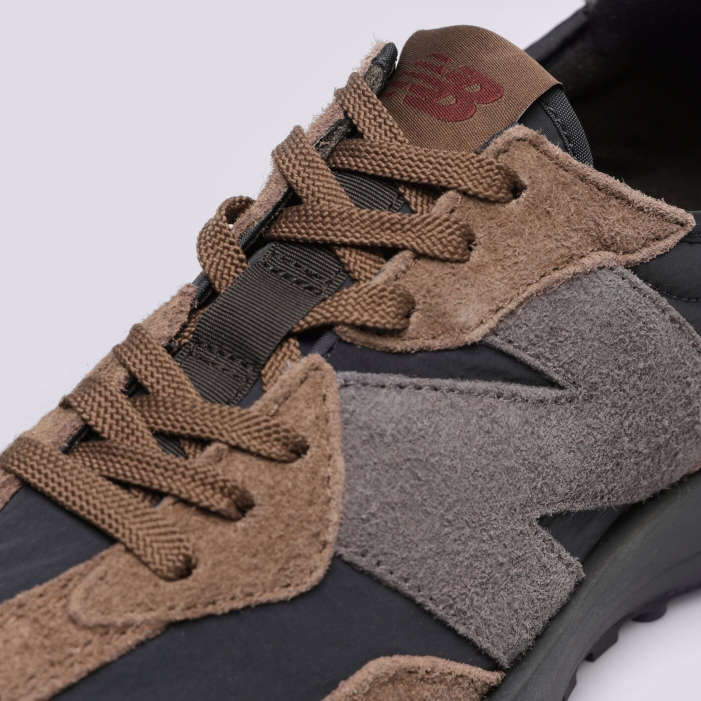 Мъжки маратонки NEW BALANCE 327  ms327wi цвят кафяв