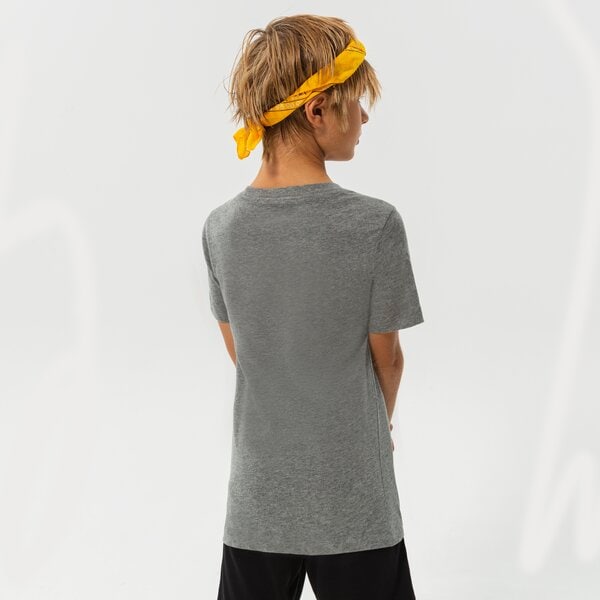 Детска тениска NIKE ТЕНИСКА NIKE SPORTSWEAR BOY ar5252-091 цвят сив