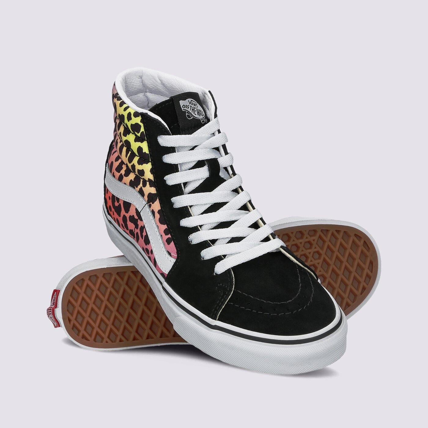 Дамски маратонки VANS UA SK8-HI  vn0a4bv62121 цвят черен