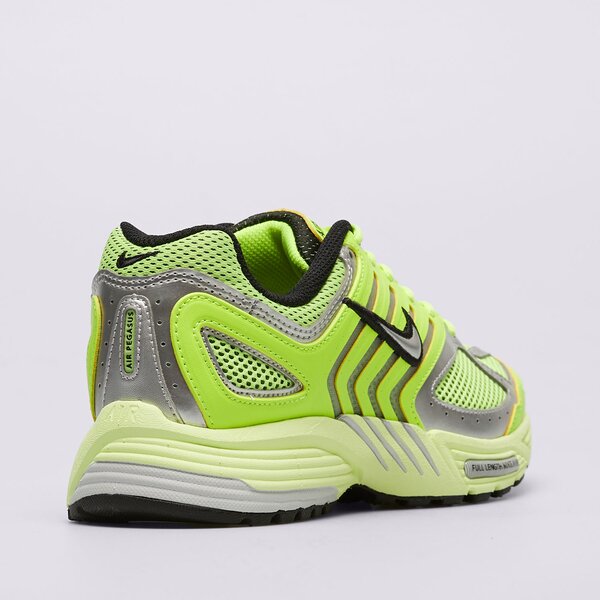 Дамски маратонки NIKE W AIR PEGASUS 2005 hq1675-700 цвят зелен